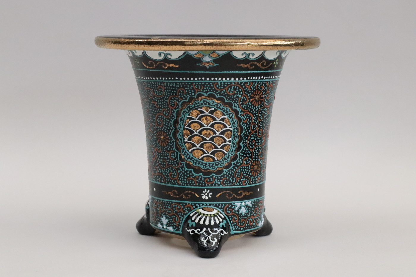 4720, 最上柄 五龍唐草に金青海  外径約15.5cm 梅花サイン