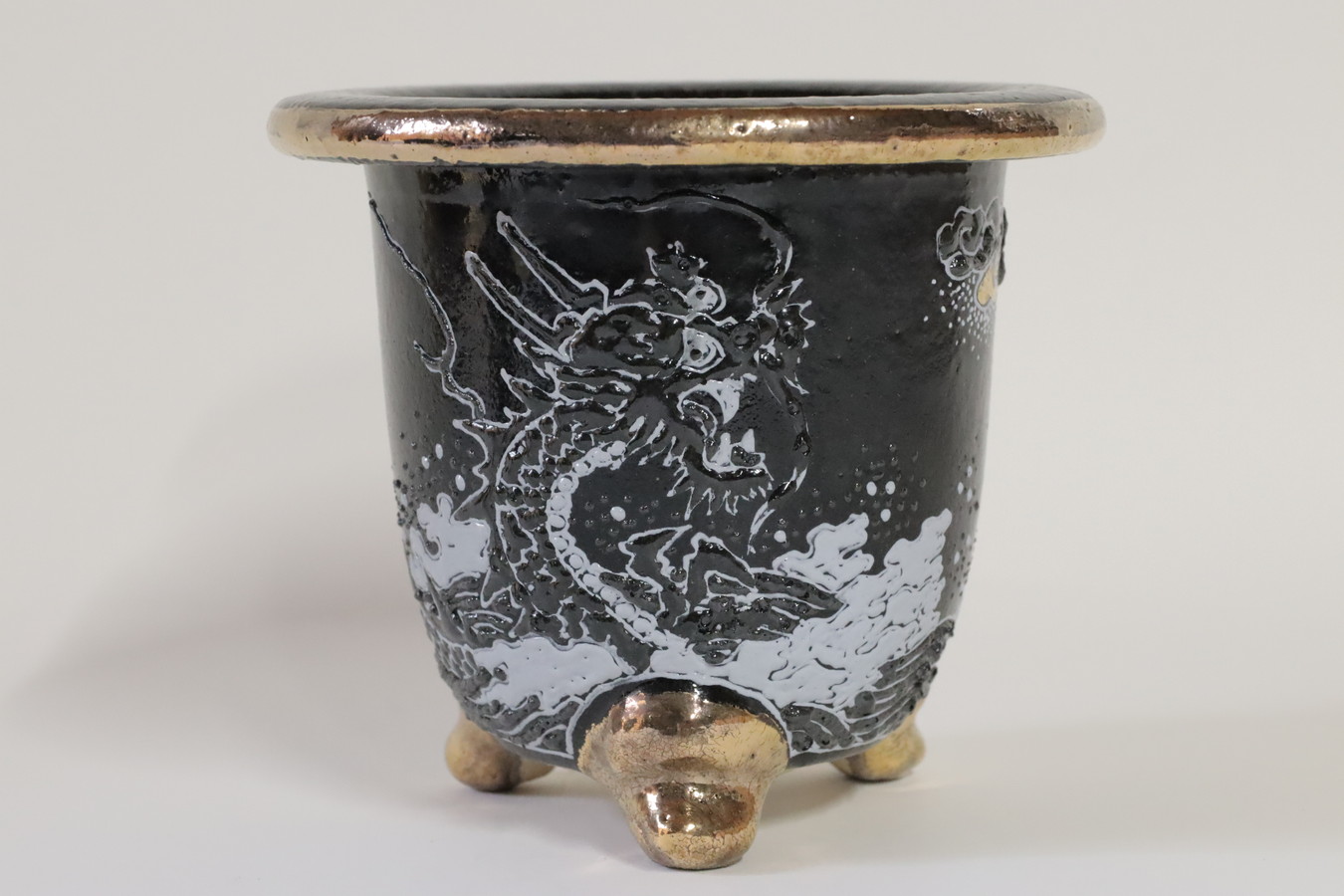 2416,黒龍 万年青楽鉢 外径約11.2cm 高さ約9.9cm カバー鉢 ちょい深 亘サイン　【15000→B品特価】