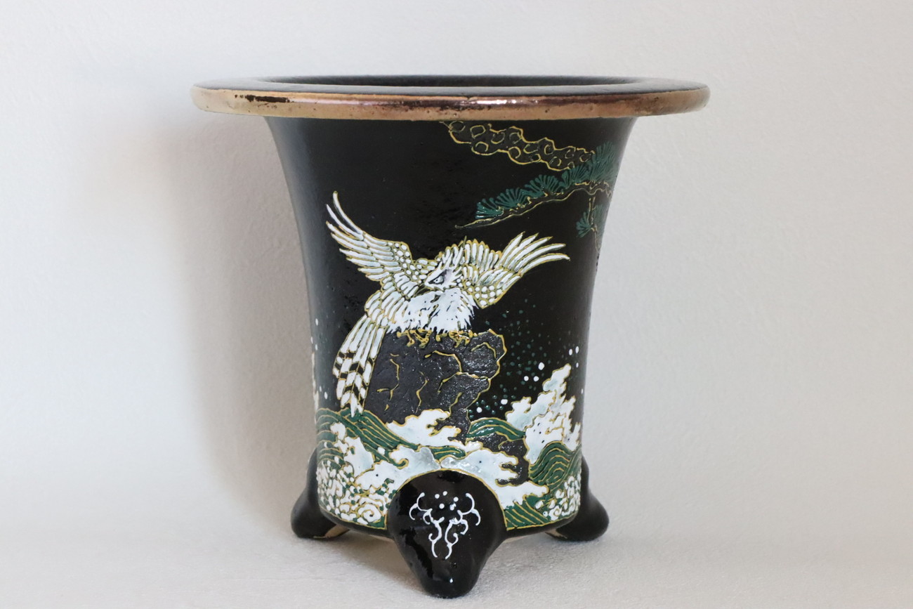 4815,岩上の鷹 外径約15.3cm 亘サイン　【新鉢大特価】