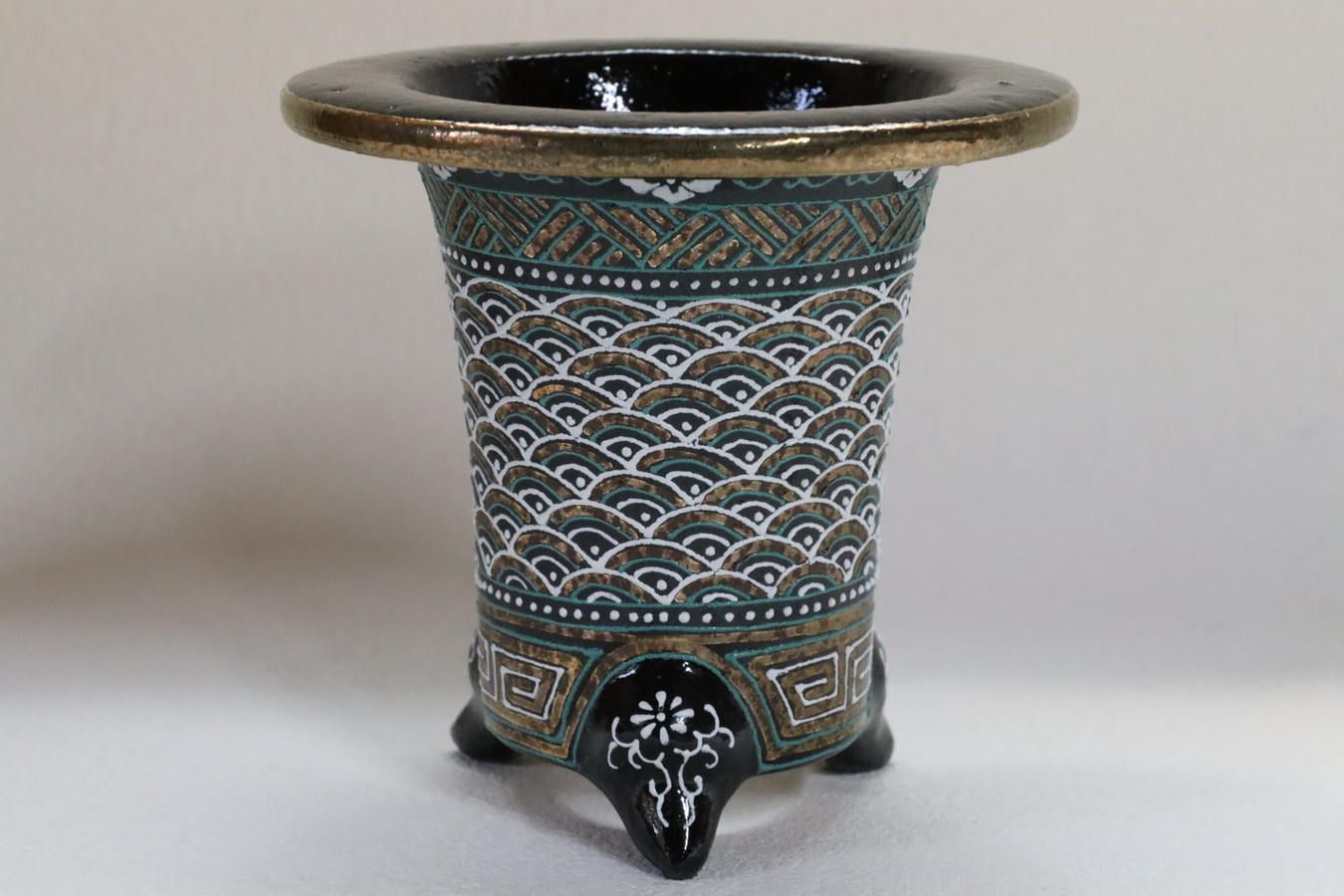 2433,特上青海波 萬年青楽鉢  外径 約10.6cm　華サイン　作特上