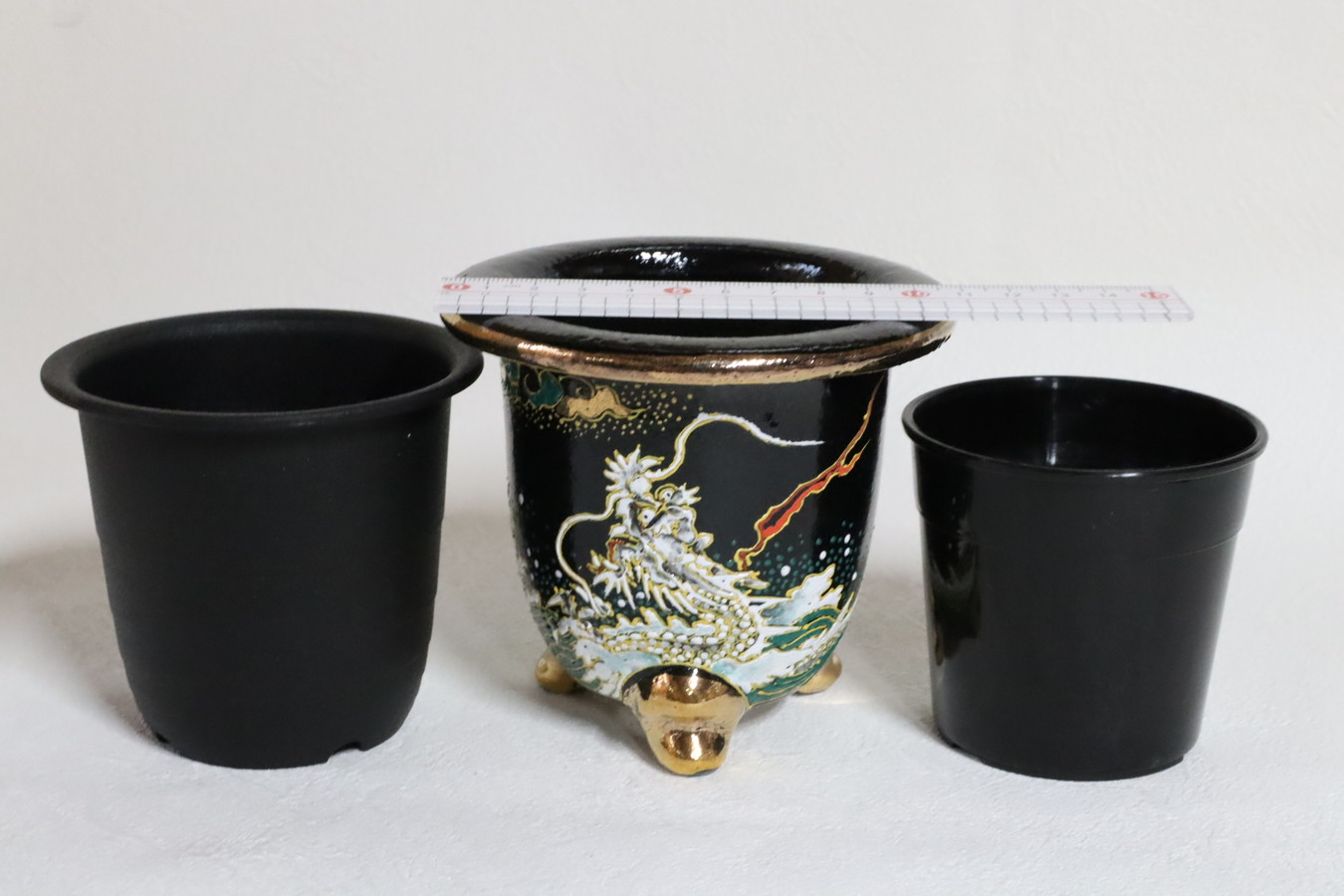 2652,カバー鉢 海龍 外径約11.2cm 高さ約9.9cm　亘サイン　特価！