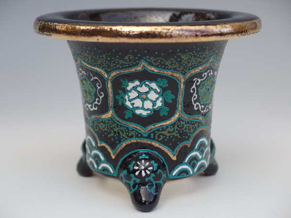 2442, 蔦 飾り華青海波鉢　外径約11cm高さ8.5㎝